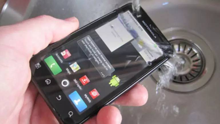 手機防水防塵 m.jpg